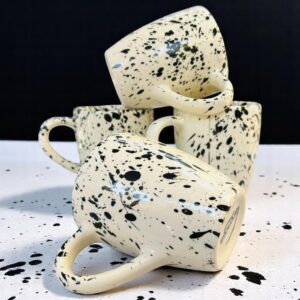 Set de 4 Tazas de Cerámica Artesanal de 500 ml  – Hechas y Pintadas a Mano – Tazas para Café, Té o Chocolate – Juego Elegante y Único (Negro)
