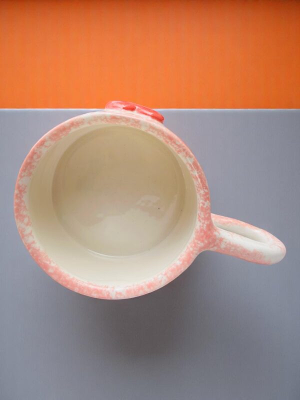 Set de 2 Tazas de Cerámica de 6 oz – Color Rosa con Corazón Rojo en Relieve – Diseño Artesanal Pintado a Mano – Ideal para Café Espresso o Regalo Romántico - Imagen 3