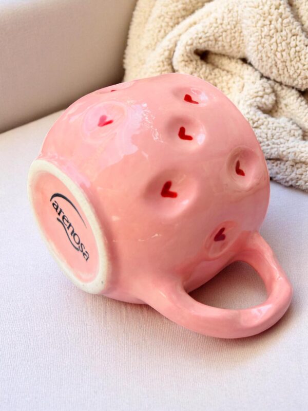 Taza Rosa con Corazones Texturizados – 17 oz – Taza Pintada a Mano para Café, Té o Chocolate – Diseño Romántico y Único - Imagen 2