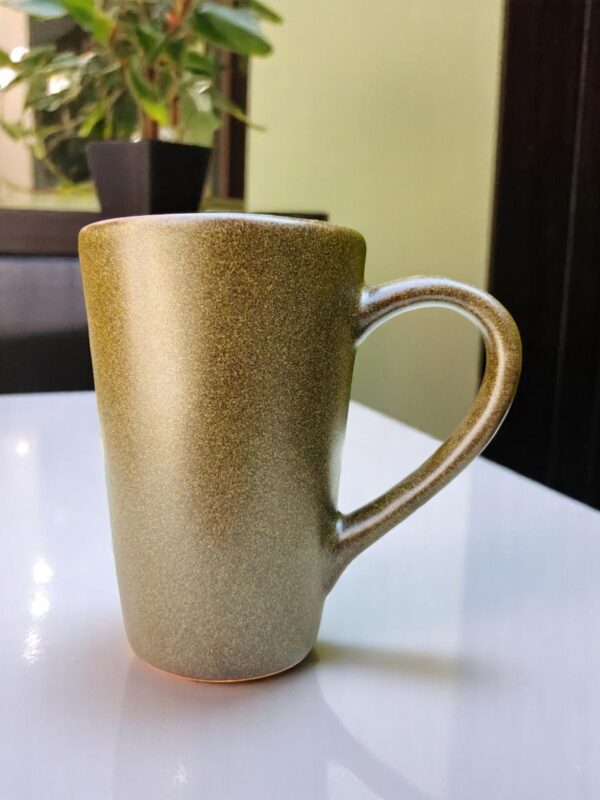Set de 4 Tazas Altas de Cerámica Café Oscuro – 10 oz – Diseño Cónico Artesanal Pintado a Mano – Estilo Elegante para Café, Té o Chocolate - Imagen 4