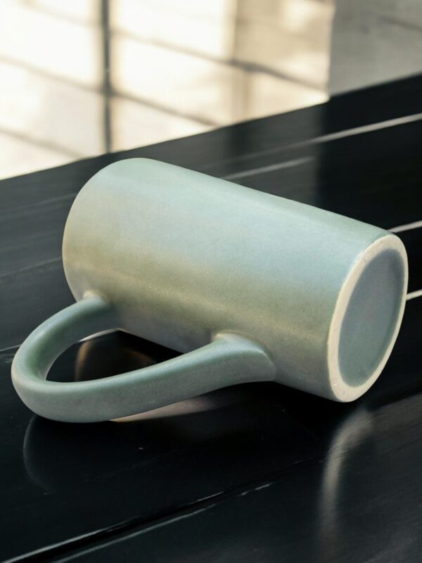 Set de 4 Tazas Altas de Cerámica Verde Olivo Mate – 10 oz – Diseño Cónico Artesanal Pintado a Mano – Elegantes para Café, Té o Chocolate - Imagen 2