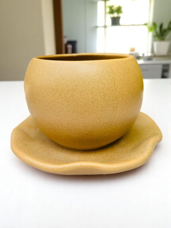 Maceta Esférica de Gres con Plato – 10×9 cm – Color Avellana Mate – Cerámica Decorativa para Plantas Pequeñas – Estilo Natural y Artesanal - Imagen 2
